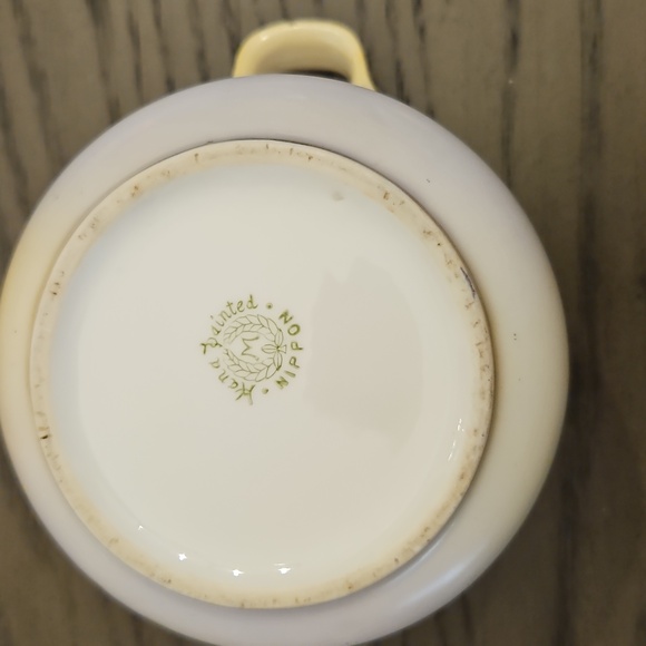 Elegant Vintage Nippon Cream and Gold Serveware Jar - Picture 6 of 16